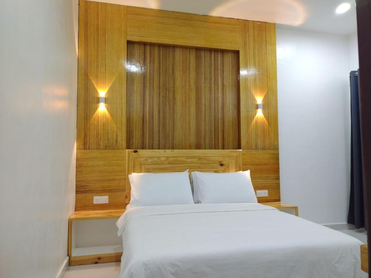 Funduq Al Busyra Motel Pantai Cenang  Exterior foto